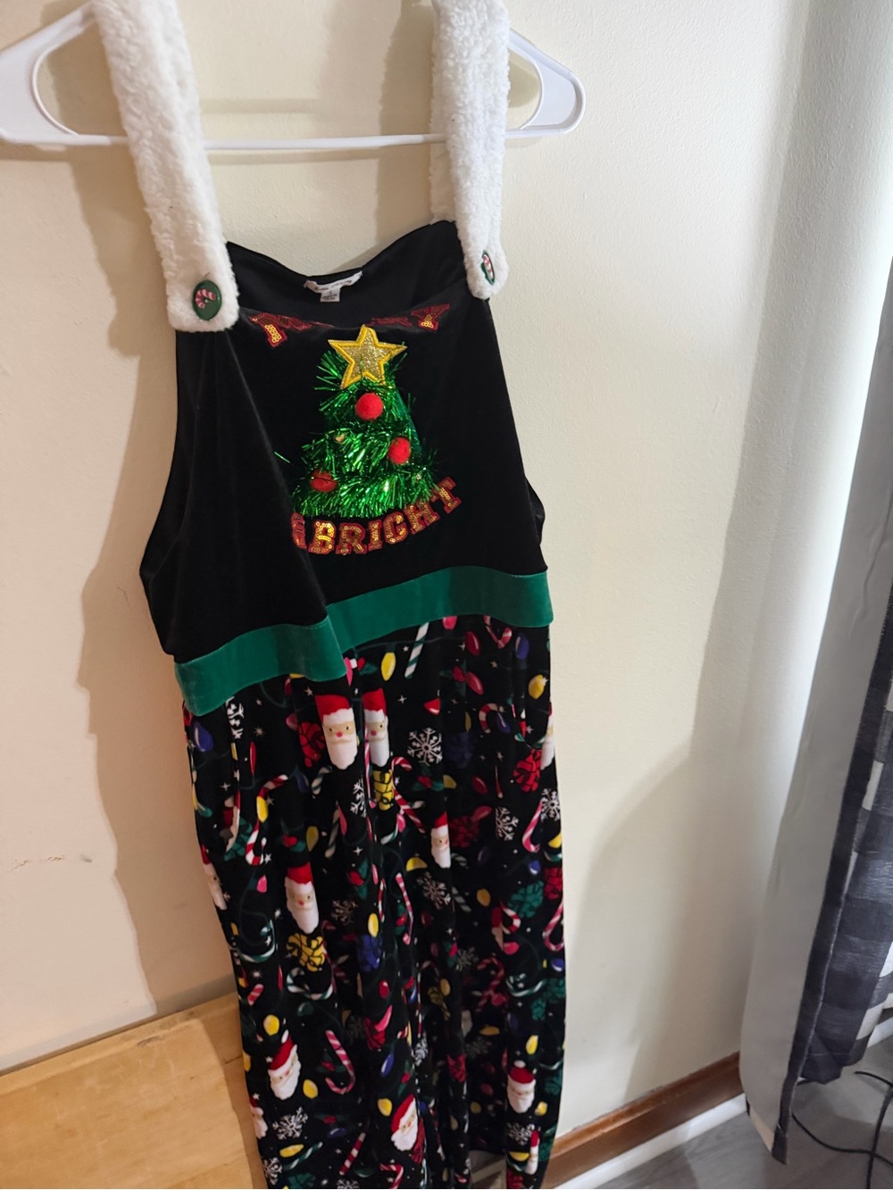 Festive Black Christmas Tree Overalls Size Large Santa Print Jumpsuit